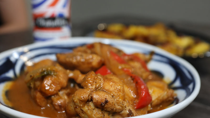 ポヨ・ギサード：ドミニカ共和国風チキン煮込み